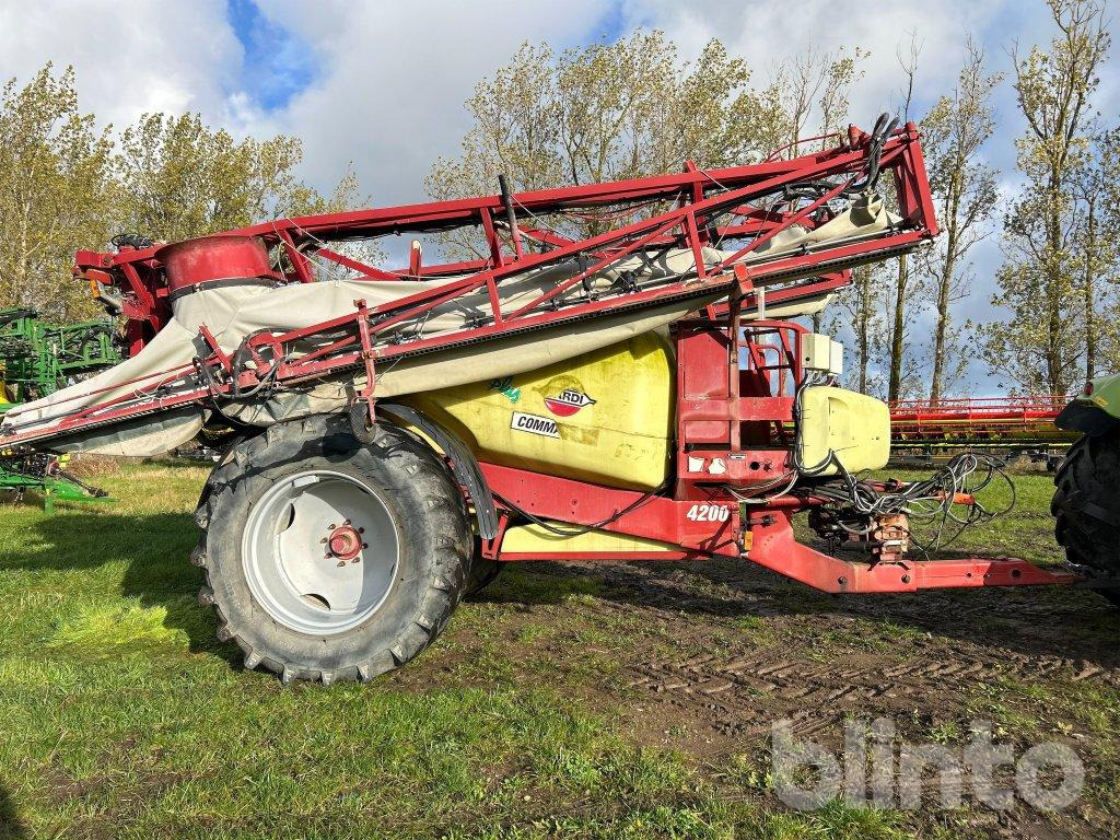 Hardi Commander 4200 Twin - Ψεκαστικό: φωτογραφία 3 Hardi Commander 4200 Twin - Ψεκαστικό: φωτογραφία 3