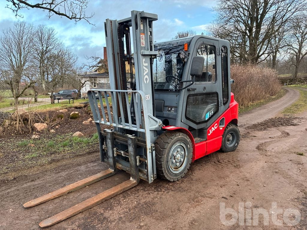 JAC J35 - Περονοφόρο όχημα: φωτογραφία 1 JAC J35 - Περονοφόρο όχημα: φωτογραφία 1