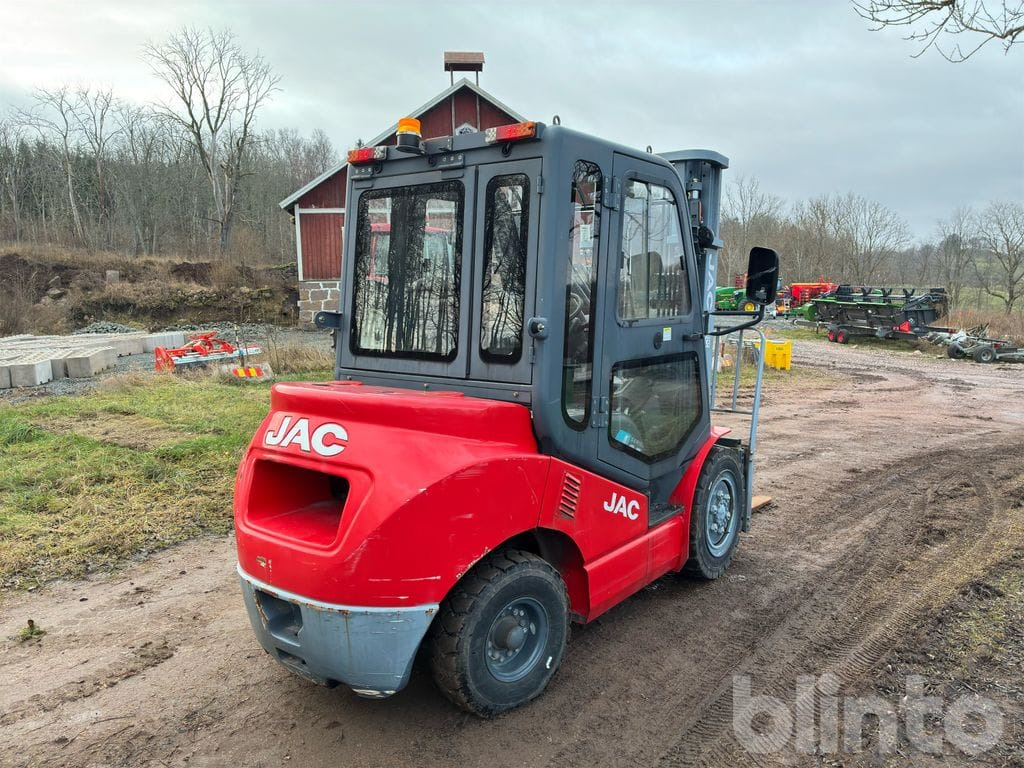 JAC J35 - Περονοφόρο όχημα: φωτογραφία 5 JAC J35 - Περονοφόρο όχημα: φωτογραφία 5