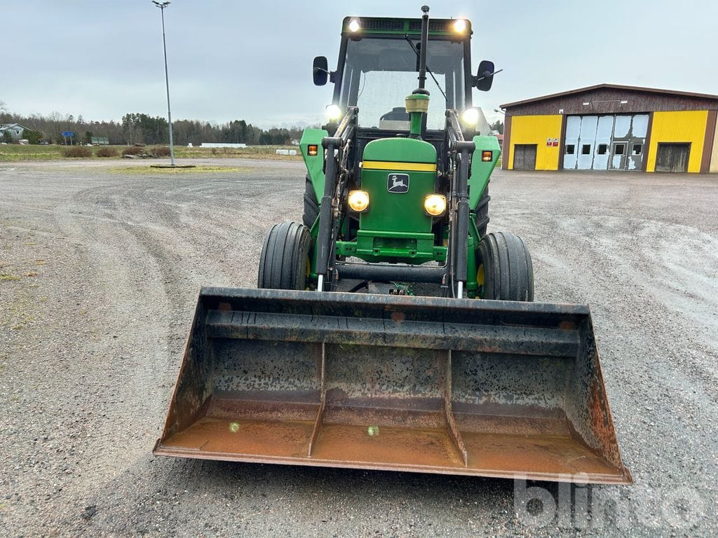 JOHN DEERE 2030 HI-LO - Τρακτέρ: φωτογραφία 2 JOHN DEERE 2030 HI-LO - Τρακτέρ: φωτογραφία 2