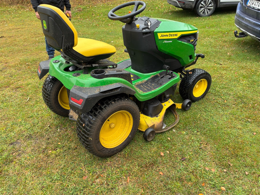 John Deere X167 - Χλοοκοπτικό: φωτογραφία 5 John Deere X167 - Χλοοκοπτικό: φωτογραφία 5