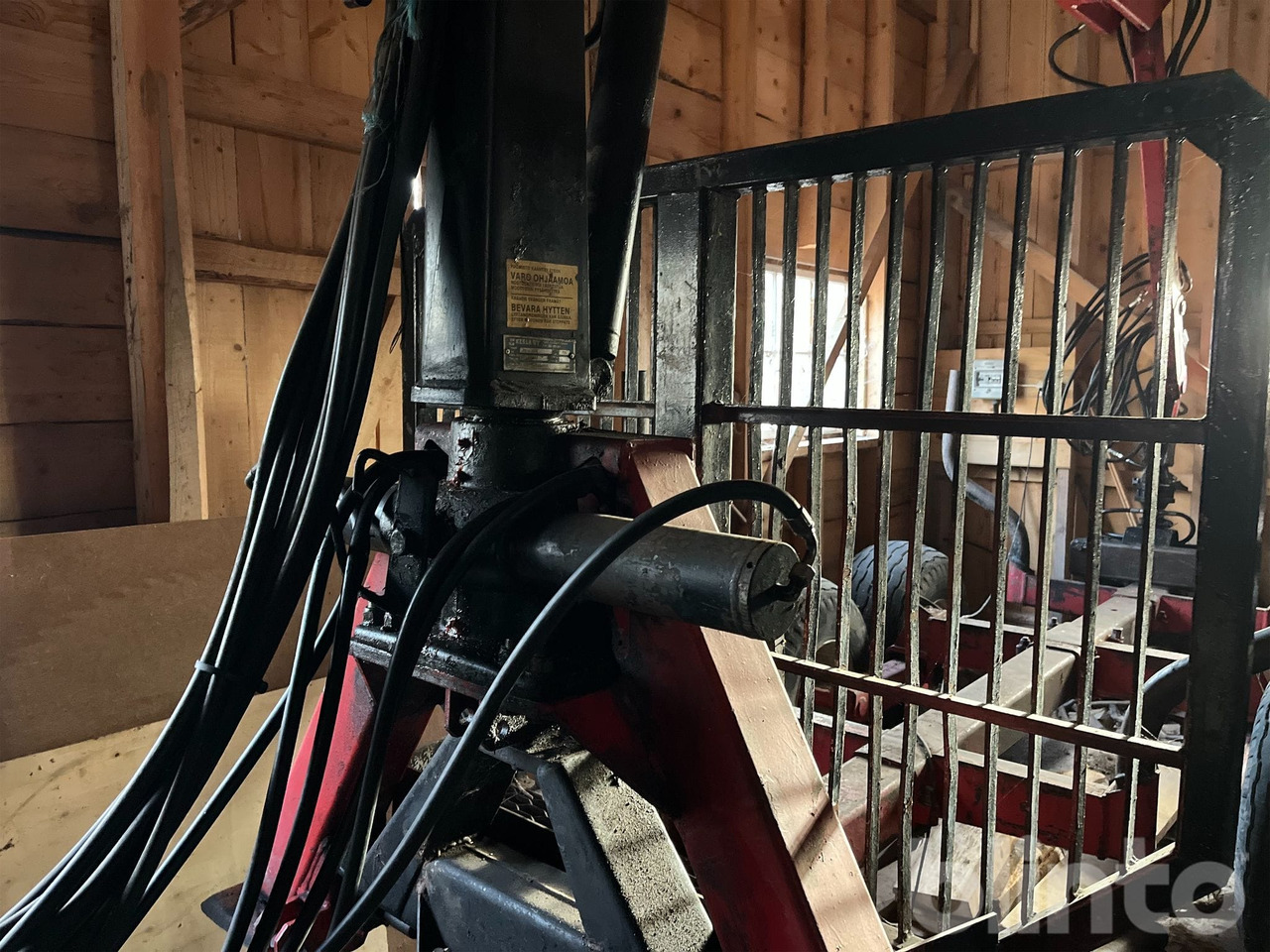 Δασική ρυμούλκα Kesla Patu: φωτογραφία 8 Δασική ρυμούλκα Kesla Patu: φωτογραφία 8