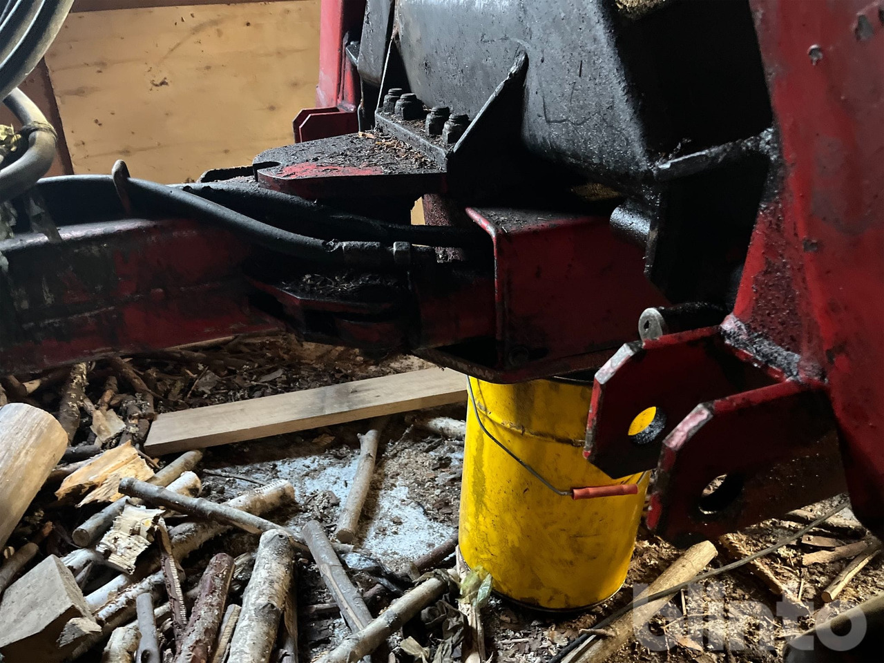 Δασική ρυμούλκα Kesla Patu: φωτογραφία 9 Δασική ρυμούλκα Kesla Patu: φωτογραφία 9