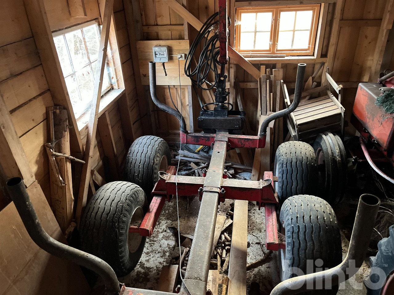 Δασική ρυμούλκα Kesla Patu: φωτογραφία 12 Δασική ρυμούλκα Kesla Patu: φωτογραφία 12