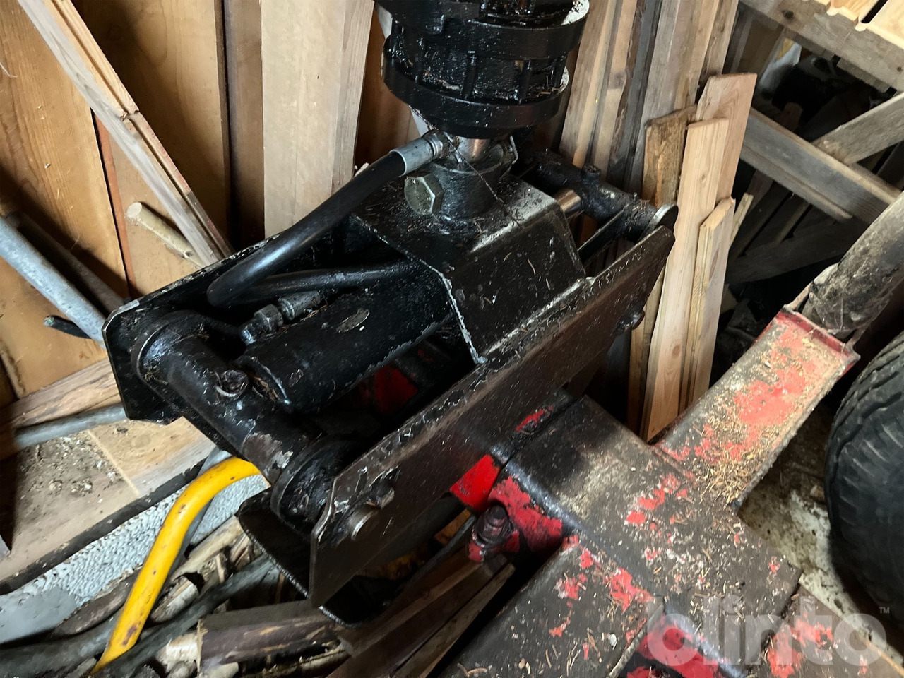 Δασική ρυμούλκα Kesla Patu: φωτογραφία 22 Δασική ρυμούλκα Kesla Patu: φωτογραφία 22