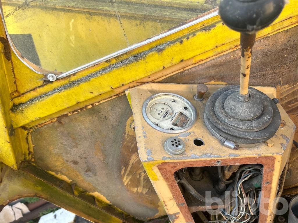 Τροχοφόρος εκσκαφέας Liebherr A901: φωτογραφία 28