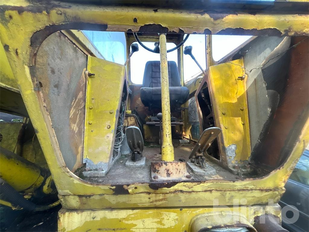 Τροχοφόρος εκσκαφέας Liebherr A901: φωτογραφία 23