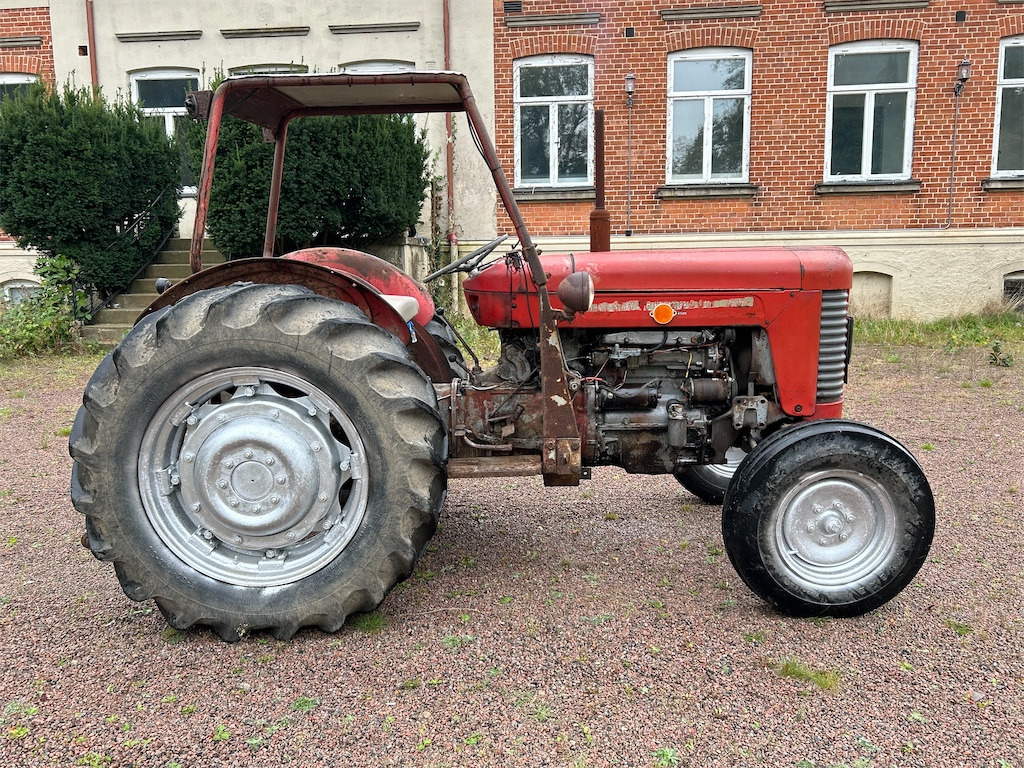 MASSEY FERGUSON 65 L.C. - Τρακτέρ: φωτογραφία 4 MASSEY FERGUSON 65 L.C. - Τρακτέρ: φωτογραφία 4