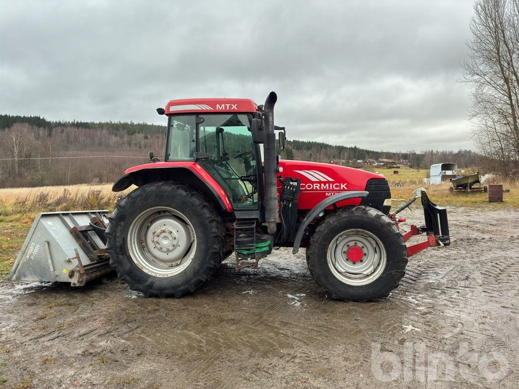 MC-CORMICK MTX 140 - Τρακτέρ: φωτογραφία 4 MC-CORMICK MTX 140 - Τρακτέρ: φωτογραφία 4
