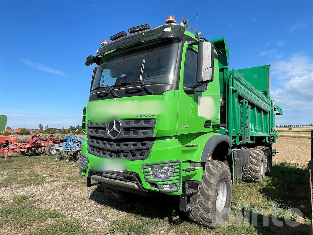 Mercedes Benz AROCS 3351 AK (2020) mit TEBBE Aufbau - Κοπροδιανομέας: φωτογραφία 1 Mercedes Benz AROCS 3351 AK (2020) mit TEBBE Aufbau - Κοπροδιανομέας: φωτογραφία 1