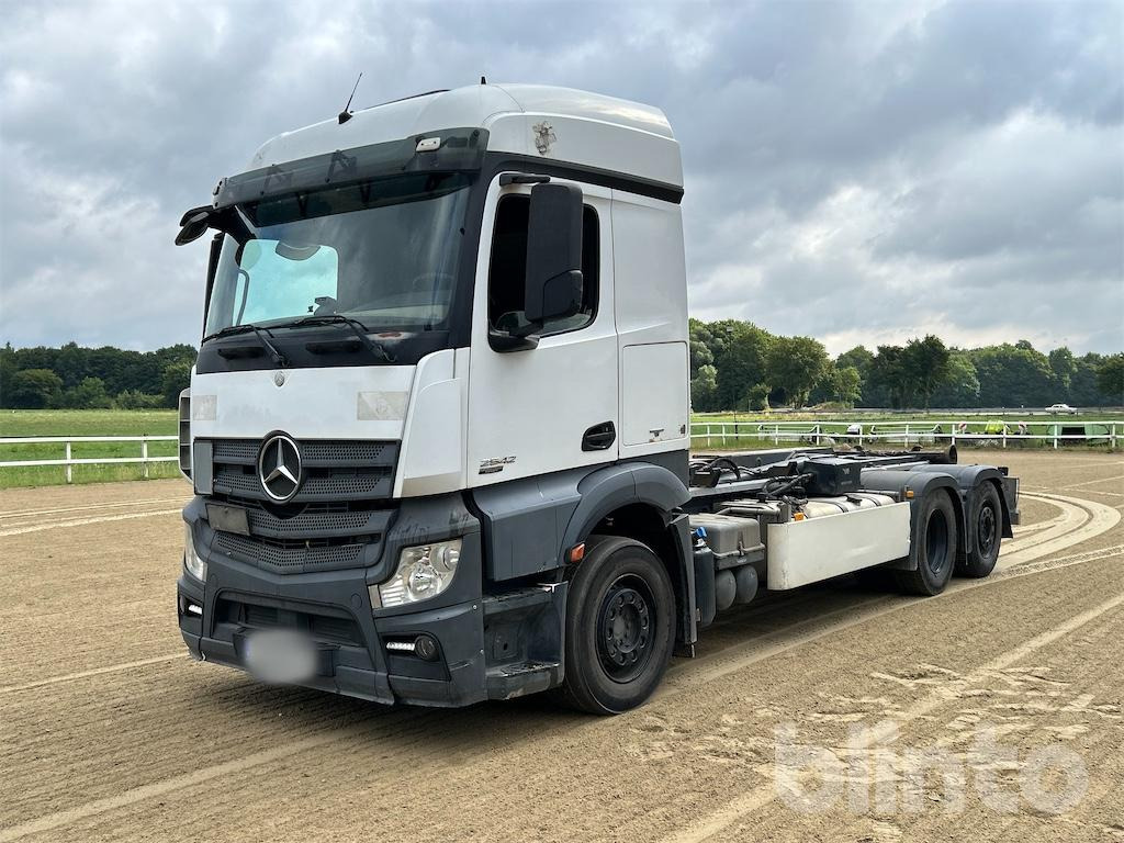 Mercedes-Benz Actros - Φορτηγό φόρτωσης γάντζου: φωτογραφία 1 Mercedes-Benz Actros - Φορτηγό φόρτωσης γάντζου: φωτογραφία 1