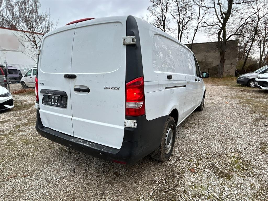 Mercedes-Benz Vito 116 CDI extralang - Βαν: φωτογραφία 3 Mercedes-Benz Vito 116 CDI extralang - Βαν: φωτογραφία 3