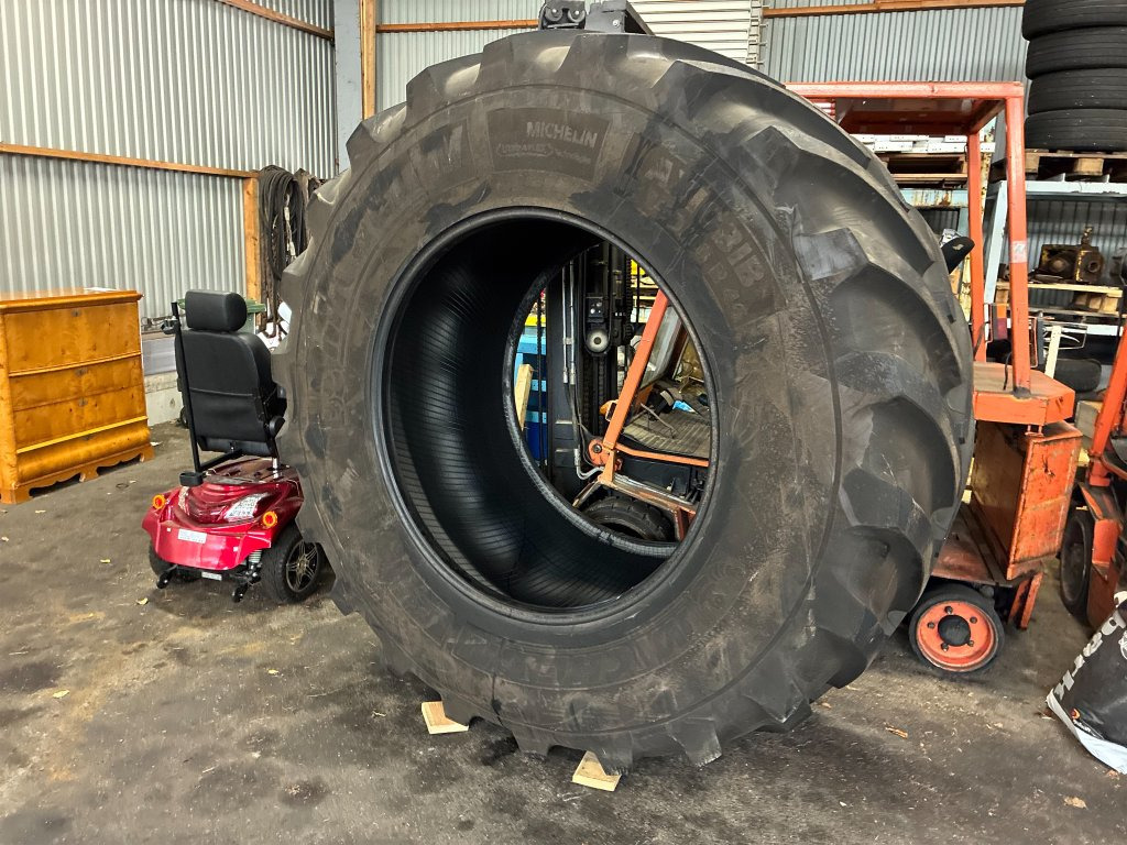 Michelin 900/65R46 - Ελαστικό για Τρακτέρ: φωτογραφία 1 Michelin 900/65R46 - Ελαστικό για Τρακτέρ: φωτογραφία 1