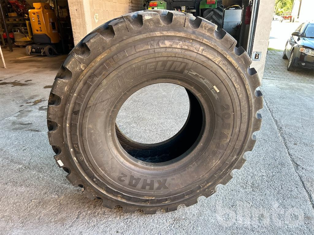 Michelin XHA2 - 20.5R25 - Πλήρης τροχός για Κατασκευή μηχανήματα: φωτογραφία 2 Michelin XHA2 - 20.5R25 - Πλήρης τροχός για Κατασκευή μηχανήματα: φωτογραφία 2