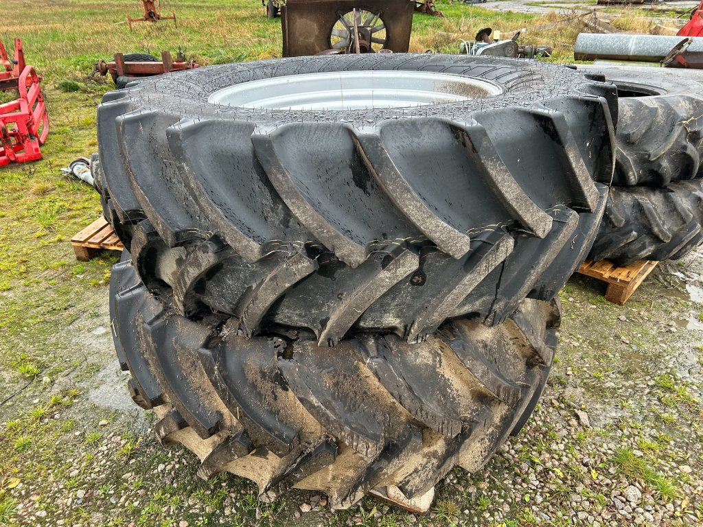 Mitas 600/65 R38 - Πλήρης τροχός για Γεωργικά μηχανήματα: φωτογραφία 3 Mitas 600/65 R38 - Πλήρης τροχός για Γεωργικά μηχανήματα: φωτογραφία 3