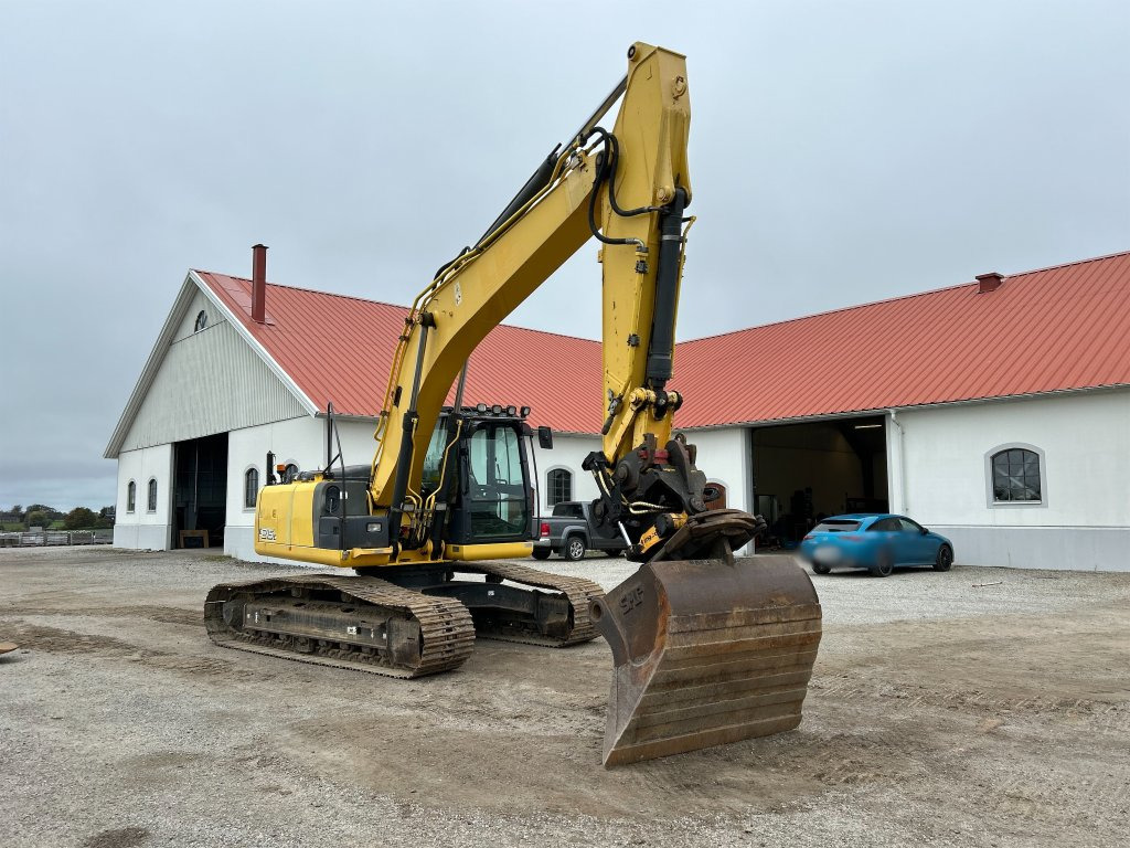 New Holland Kobelco E215C - Ερπυστριοφόρος εκσκαφέας: φωτογραφία 4 New Holland Kobelco E215C - Ερπυστριοφόρος εκσκαφέας: φωτογραφία 4