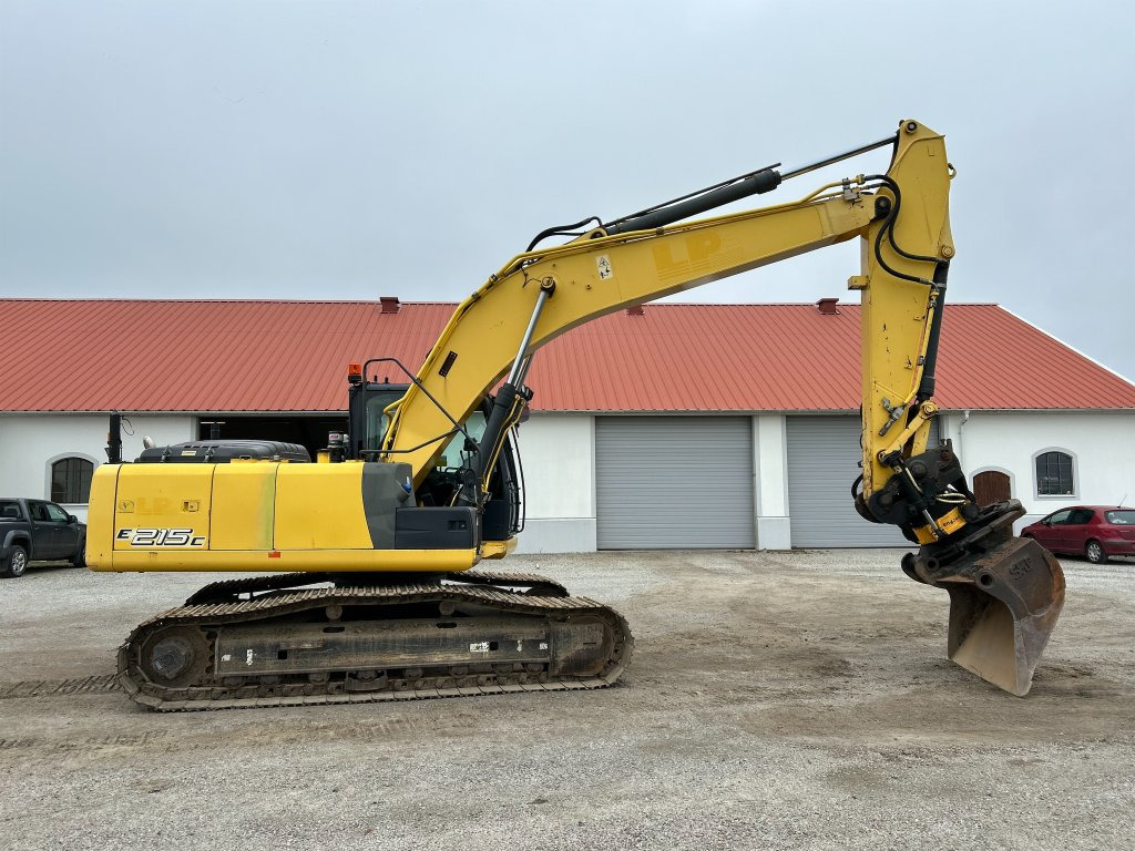 New Holland Kobelco E215C - Ερπυστριοφόρος εκσκαφέας: φωτογραφία 5 New Holland Kobelco E215C - Ερπυστριοφόρος εκσκαφέας: φωτογραφία 5