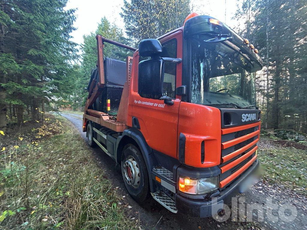 SCANIA P94GB4X2NZ230 - Φορτηγό καδοφόρος φορτωτής: φωτογραφία 4 SCANIA P94GB4X2NZ230 - Φορτηγό καδοφόρος φορτωτής: φωτογραφία 4