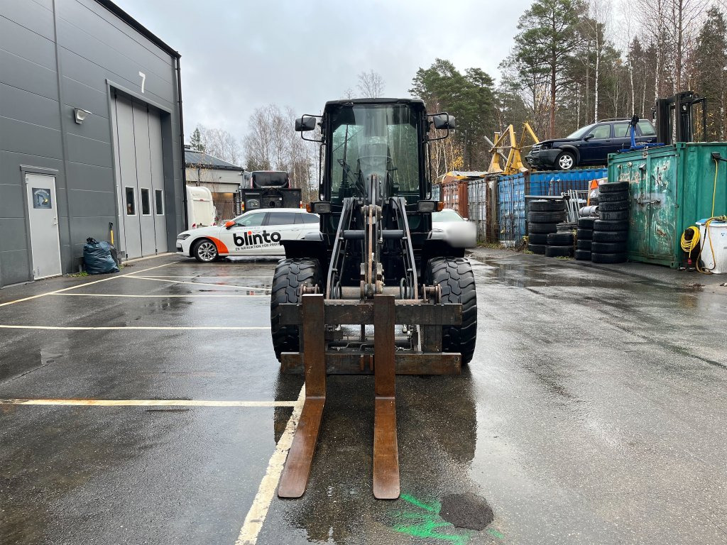 TL80 - Ελαστιχοφόρος φορτωτής: φωτογραφία 2 TL80 - Ελαστιχοφόρος φορτωτής: φωτογραφία 2