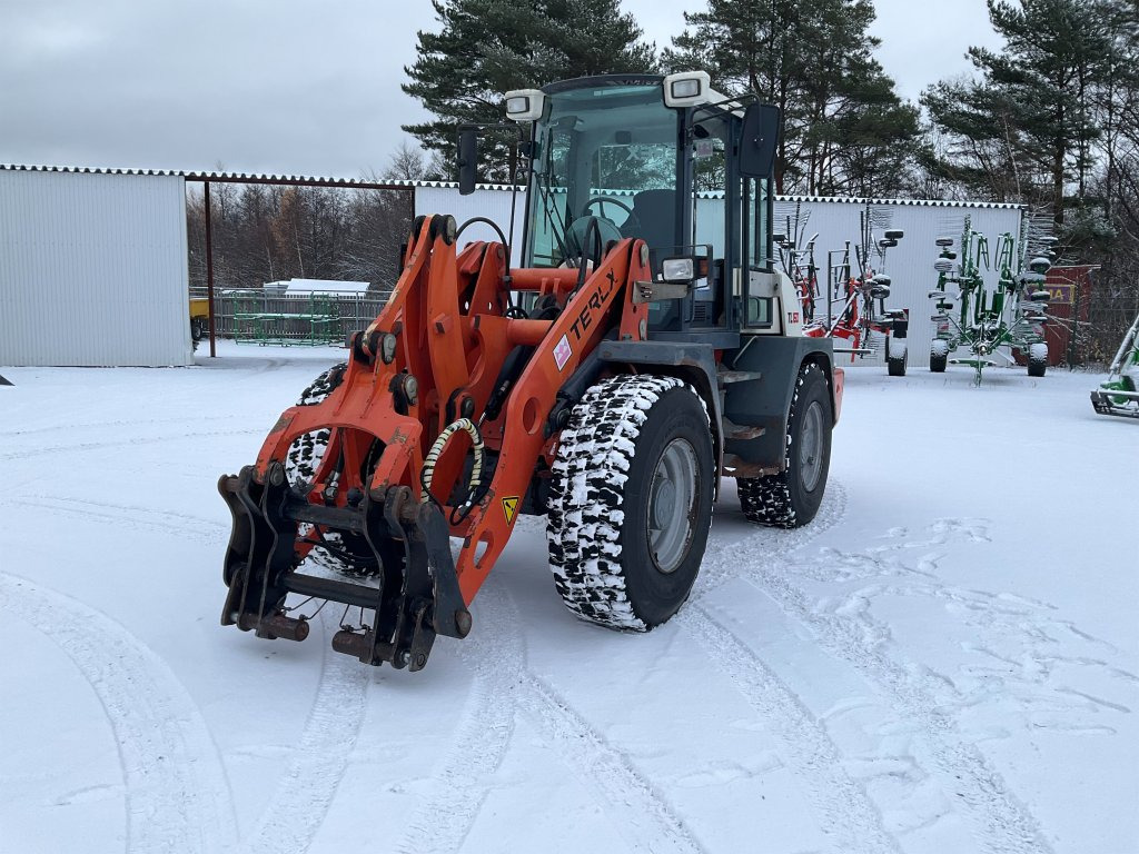 Terex TL160 - Ελαστιχοφόρος φορτωτής: φωτογραφία 1 Terex TL160 - Ελαστιχοφόρος φορτωτής: φωτογραφία 1