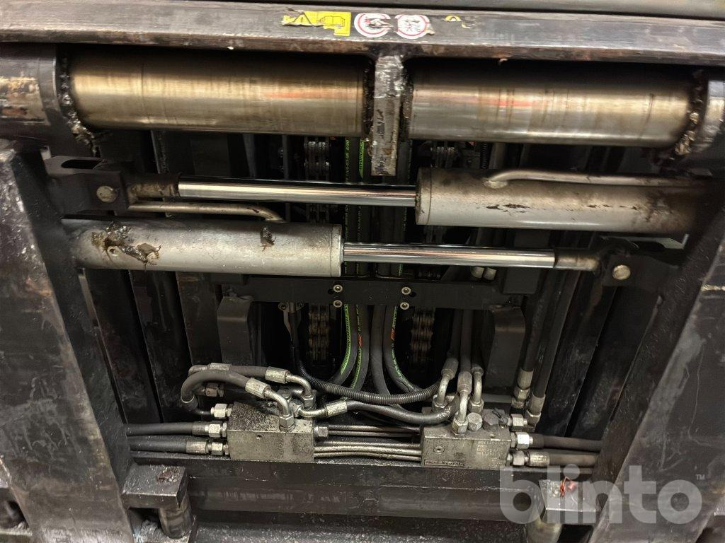 Ηλεκτροκίνητο περονοφόρο Toyota 8FBMT50: φωτογραφία 22 Ηλεκτροκίνητο περονοφόρο Toyota 8FBMT50: φωτογραφία 22