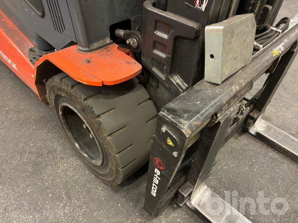 Ηλεκτροκίνητο περονοφόρο Toyota 8FBMT50: φωτογραφία 25 Ηλεκτροκίνητο περονοφόρο Toyota 8FBMT50: φωτογραφία 25