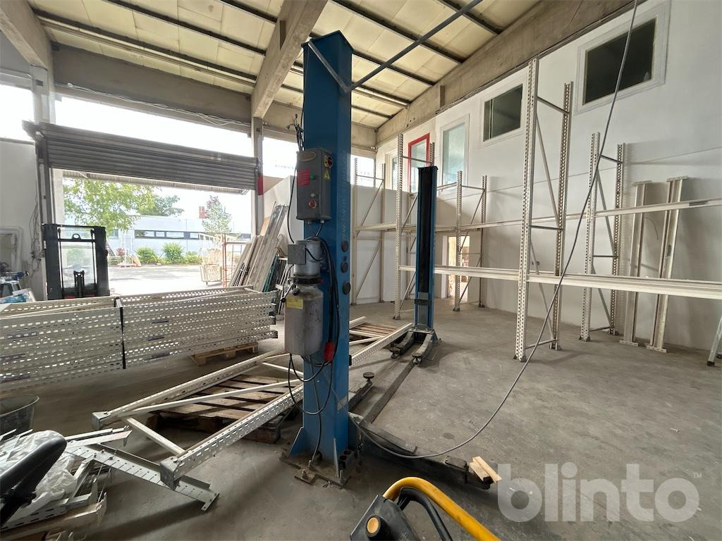 Twin Busch - Εξοπλισμός γκαράζ: φωτογραφία 2 Twin Busch - Εξοπλισμός γκαράζ: φωτογραφία 2