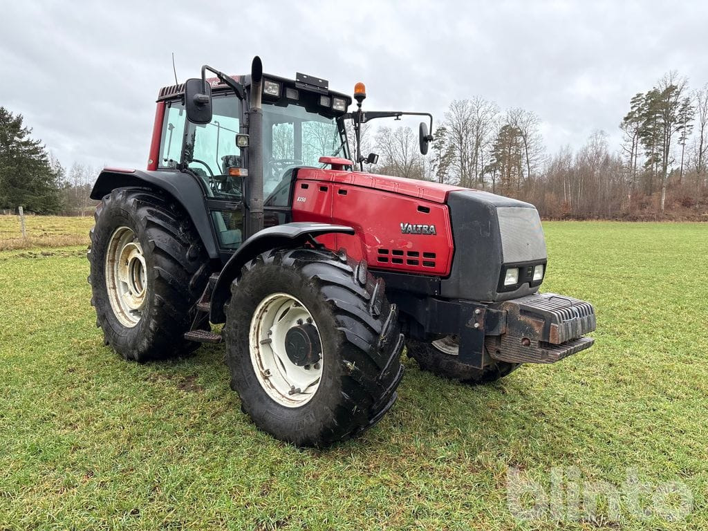 VALTRA 8350-4 HITECH - Τρακτέρ: φωτογραφία 3 VALTRA 8350-4 HITECH - Τρακτέρ: φωτογραφία 3