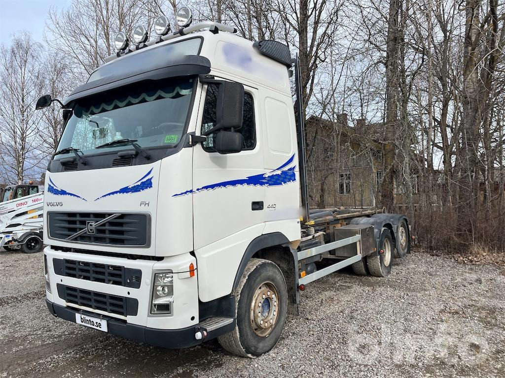 VOLVO FH- 440 6*2 - Φορτηγό φόρτωσης γάντζου: φωτογραφία 1 VOLVO FH- 440 6*2 - Φορτηγό φόρτωσης γάντζου: φωτογραφία 1