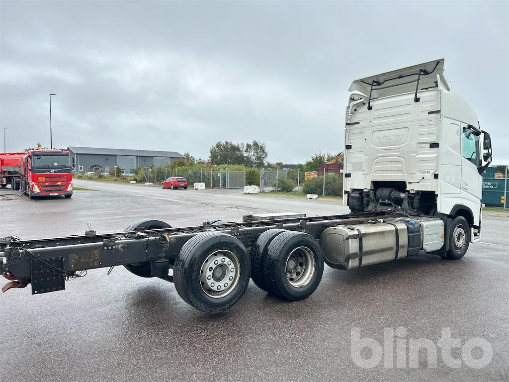VOLVO FH 6x2 - Φορτηγό σασί: φωτογραφία 5 VOLVO FH 6x2 - Φορτηγό σασί: φωτογραφία 5