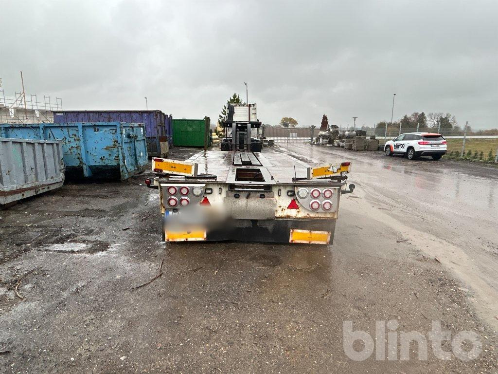 VOLVO FH16-32 8X4 - Τράκτορας, Επικαθήμενο αυτοκινητάμαξα: φωτογραφία 4 VOLVO FH16-32 8X4 - Τράκτορας, Επικαθήμενο αυτοκινητάμαξα: φωτογραφία 4