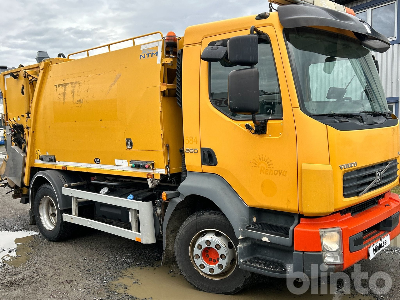VOLVO FL 4X2 - Απορριμματοφόρο: φωτογραφία 3 VOLVO FL 4X2 - Απορριμματοφόρο: φωτογραφία 3