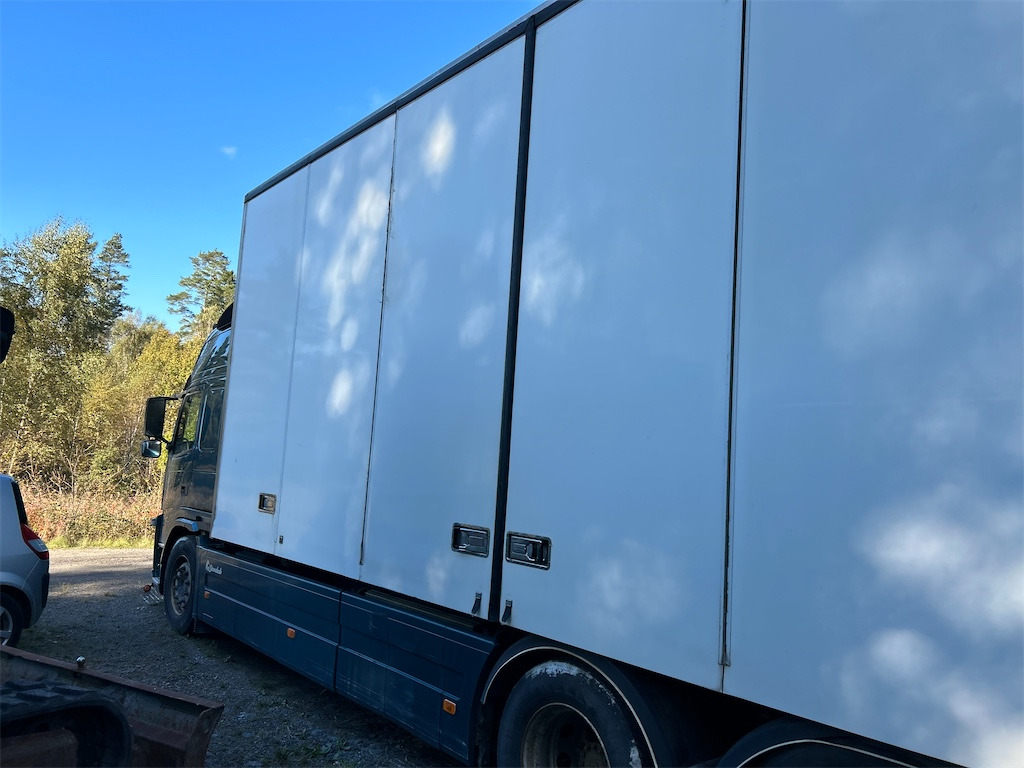 VOLVO FM 6x2 - Φορτηγό κόφα: φωτογραφία 5 VOLVO FM 6x2 - Φορτηγό κόφα: φωτογραφία 5