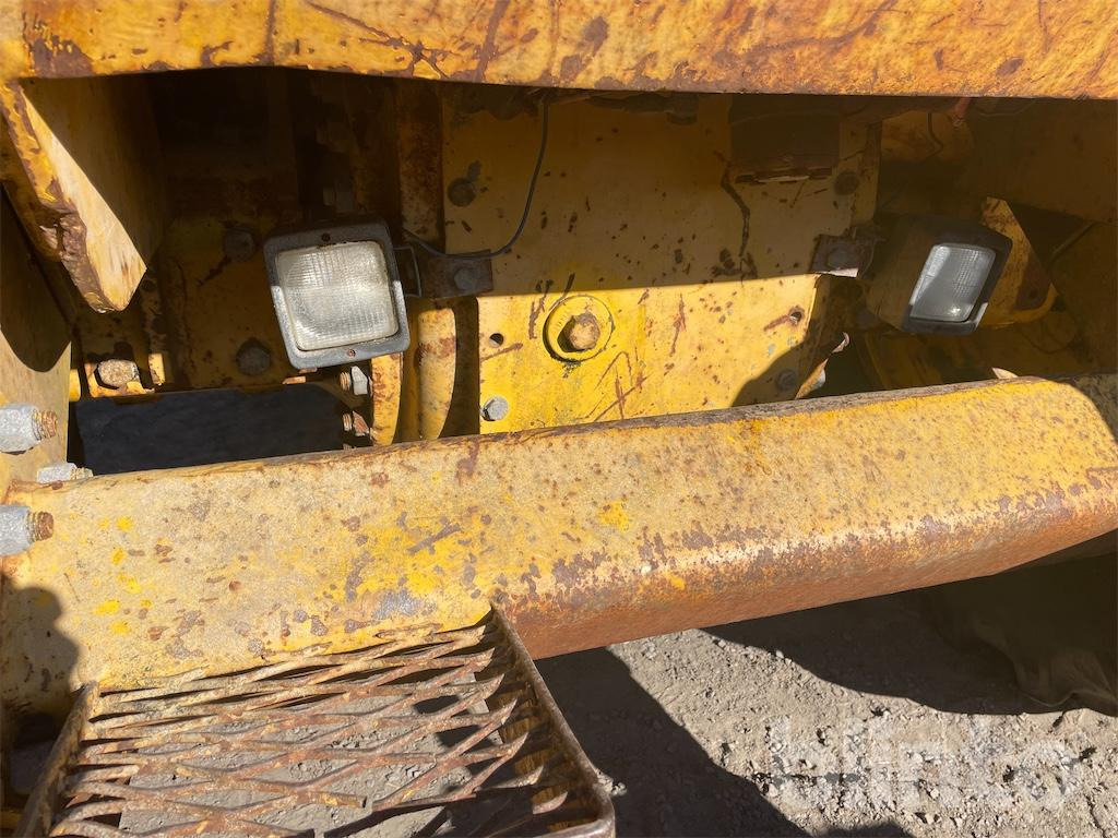 Ελαστιχοφόρος φορτωτής Volvo Bm 840: φωτογραφία 44