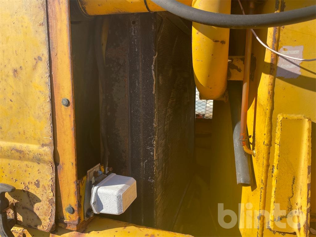 Ελαστιχοφόρος φορτωτής Volvo Bm 840: φωτογραφία 35