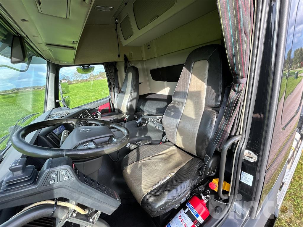 Volvo FMX460 6x2 HIAB Ultima 18T - Φορτηγό φόρτωσης γάντζου: φωτογραφία 4 Volvo FMX460 6x2 HIAB Ultima 18T - Φορτηγό φόρτωσης γάντζου: φωτογραφία 4