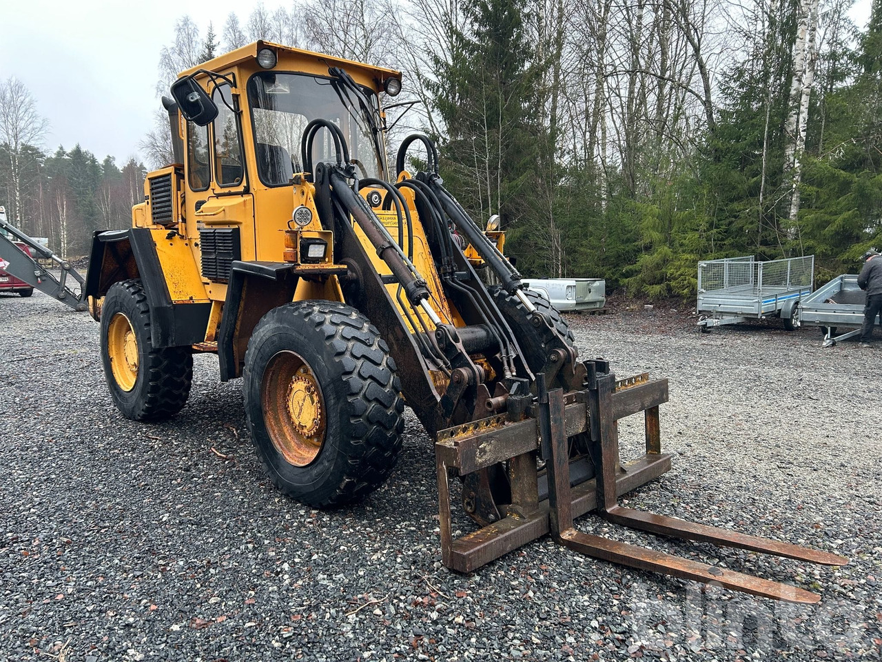 Volvo L50 - Ελαστιχοφόρος φορτωτής: φωτογραφία 3 Volvo L50 - Ελαστιχοφόρος φορτωτής: φωτογραφία 3