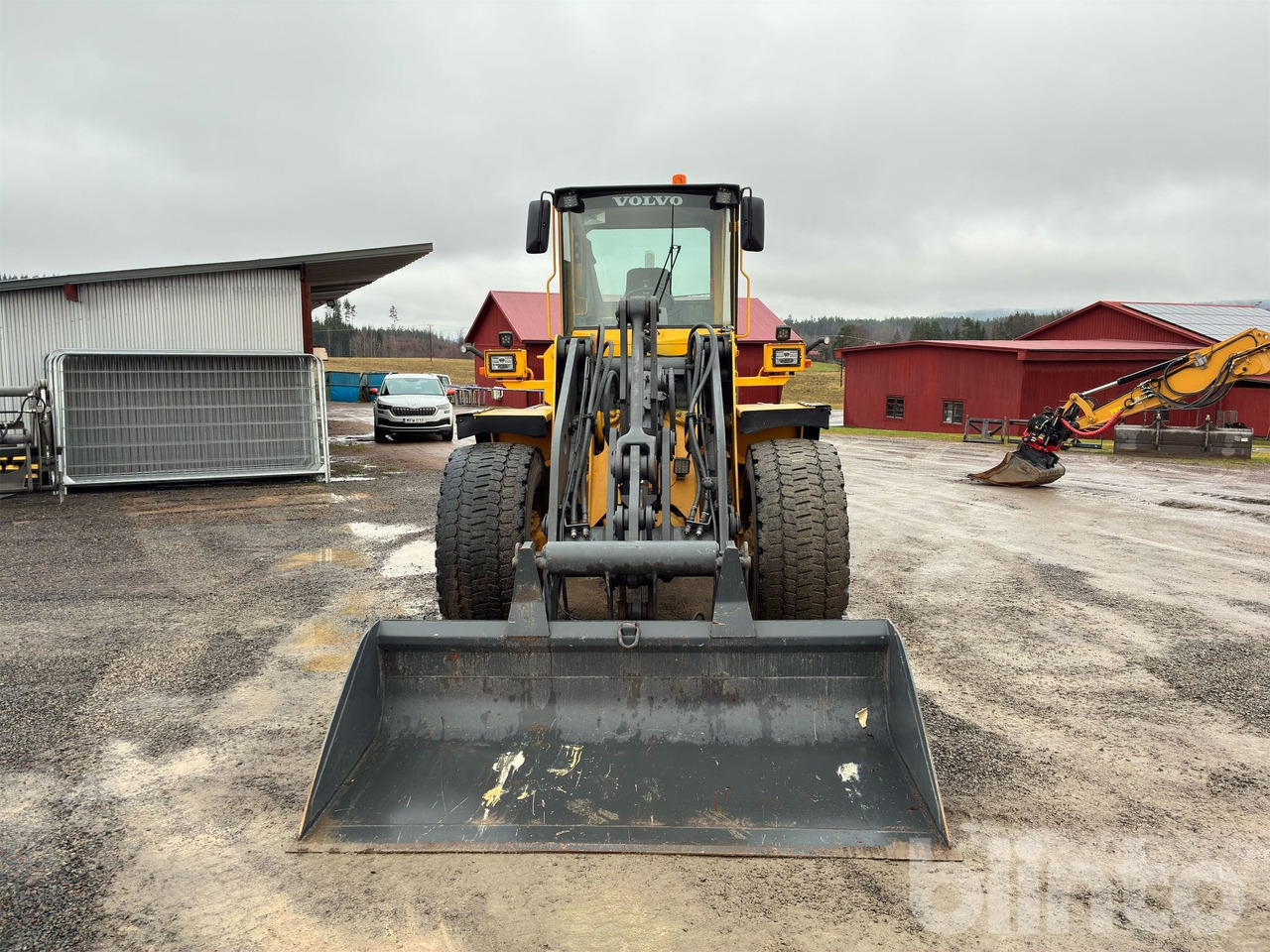 Volvo L90C - Ελαστιχοφόρος φορτωτής: φωτογραφία 2 Volvo L90C - Ελαστιχοφόρος φορτωτής: φωτογραφία 2
