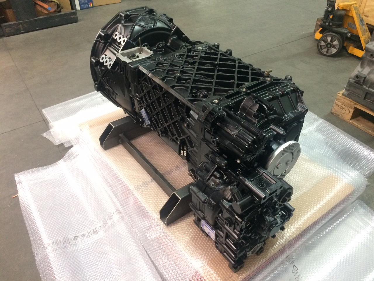 CAMBIO ZF 16S2321TD + IT - NEW ECOSPLIT - Κιβώτιο ταχυτήτων: φωτογραφία 4 CAMBIO ZF 16S2321TD + IT - NEW ECOSPLIT - Κιβώτιο ταχυτήτων: φωτογραφία 4