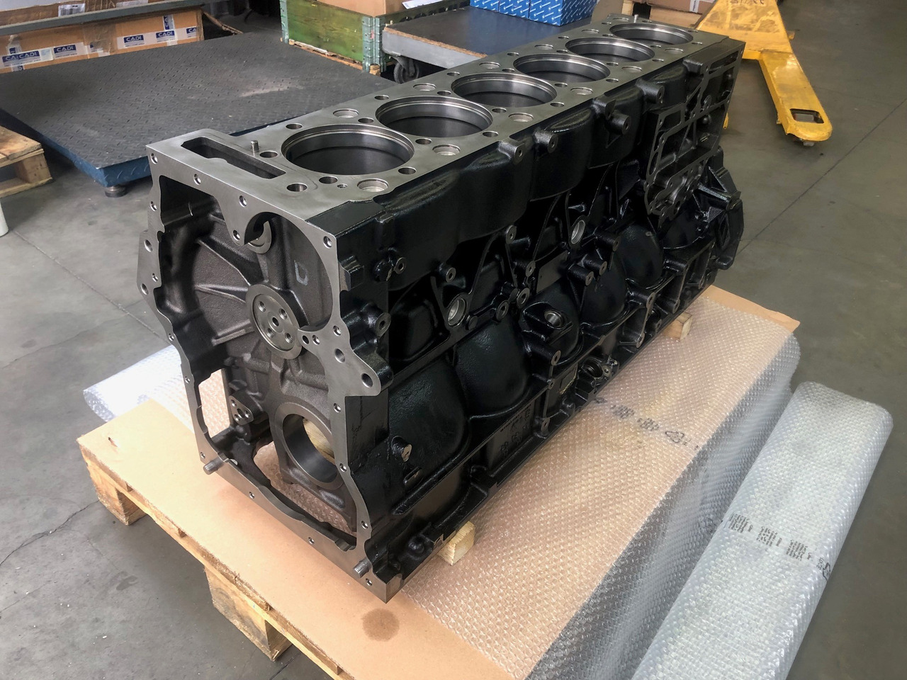 MONOBLOCCO MOTORE MAN D2066 EEV per presa di forza - Μπλοκ κυλίνδρων: φωτογραφία 4 MONOBLOCCO MOTORE MAN D2066 EEV per presa di forza - Μπλοκ κυλίνδρων: φωτογραφία 4