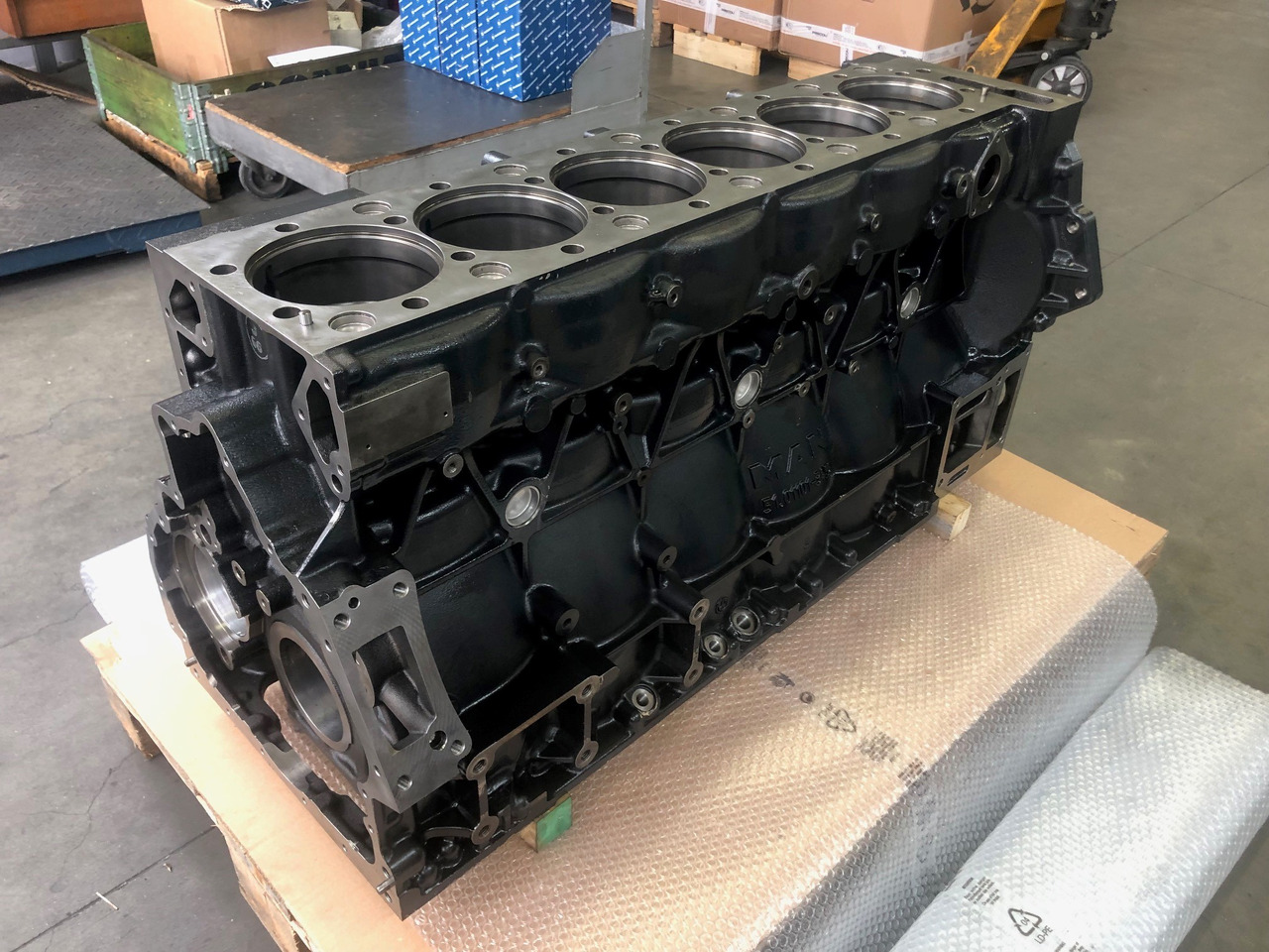 MONOBLOCCO MOTORE MAN D2066 EEV per presa di forza - Μπλοκ κυλίνδρων: φωτογραφία 3 MONOBLOCCO MOTORE MAN D2066 EEV per presa di forza - Μπλοκ κυλίνδρων: φωτογραφία 3