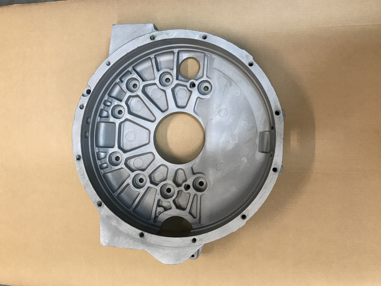 SCATOLA VOLANO MAN - D0824 / D0826 / D0834 / D0836 - SAE1 / SAE2 / SAE3 - Σφόνδυλος για Φορτηγό: φωτογραφία 3 SCATOLA VOLANO MAN - D0824 / D0826 / D0834 / D0836 - SAE1 / SAE2 / SAE3 - Σφόνδυλος για Φορτηγό: φωτογραφία 3