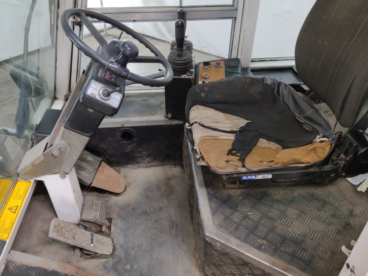 Dantruck 4508 - Πετρελαιοκίνητο περονοφόρο: φωτογραφία 3 Dantruck 4508 - Πετρελαιοκίνητο περονοφόρο: φωτογραφία 3