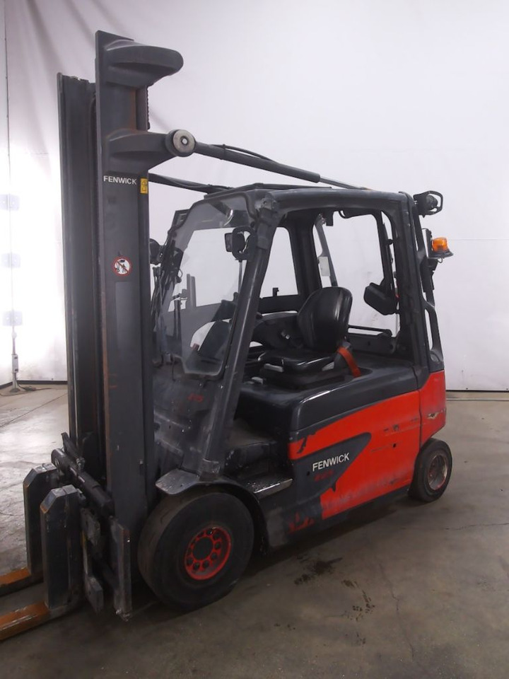 Linde E25L-01 - Ηλεκτροκίνητο περονοφόρο: φωτογραφία 1 Linde E25L-01 - Ηλεκτροκίνητο περονοφόρο: φωτογραφία 1