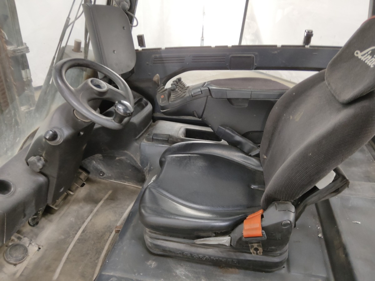 Linde E25L-01 - Ηλεκτροκίνητο περονοφόρο: φωτογραφία 2 Linde E25L-01 - Ηλεκτροκίνητο περονοφόρο: φωτογραφία 2