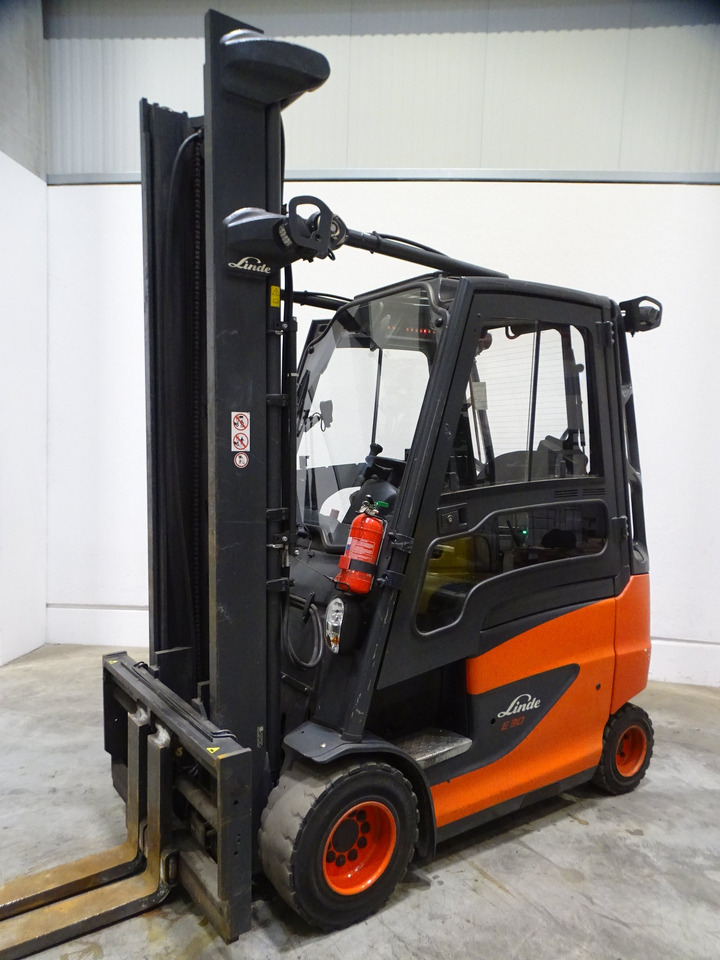Linde E30H-01/600 - Ηλεκτροκίνητο περονοφόρο: φωτογραφία 1 Linde E30H-01/600 - Ηλεκτροκίνητο περονοφόρο: φωτογραφία 1