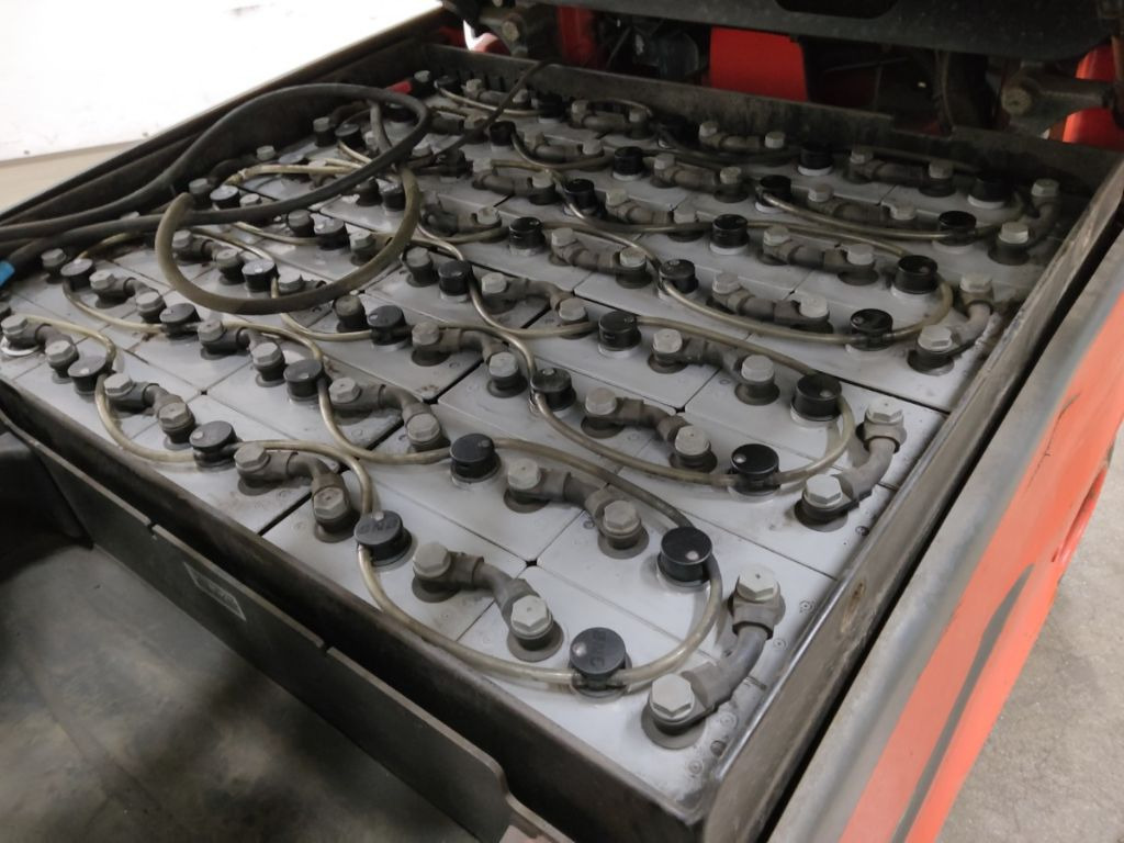 Ηλεκτροκίνητο περονοφόρο Linde E30HL-01/600: φωτογραφία 8