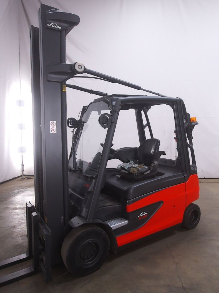 Linde E30L-01 - Ηλεκτροκίνητο περονοφόρο: φωτογραφία 1 Linde E30L-01 - Ηλεκτροκίνητο περονοφόρο: φωτογραφία 1