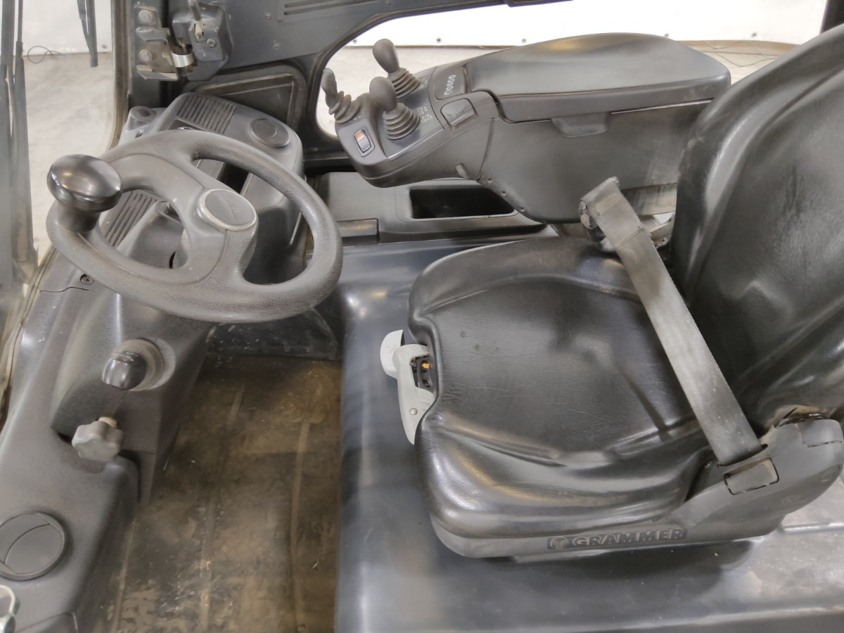 Linde E35 - Ηλεκτροκίνητο περονοφόρο: φωτογραφία 3 Linde E35 - Ηλεκτροκίνητο περονοφόρο: φωτογραφία 3