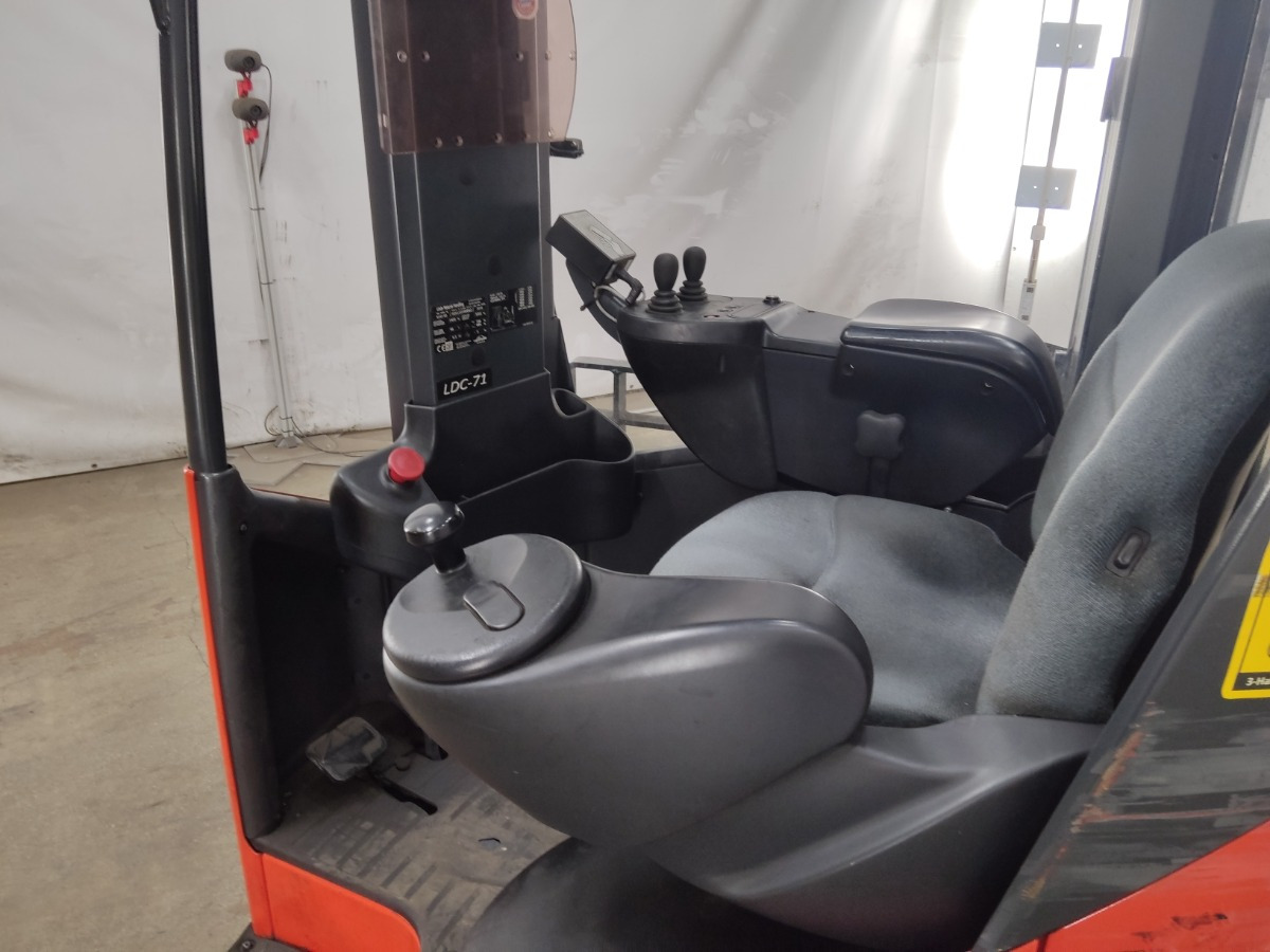 Linde R14X-03 - Ανυψωτικό στενών δρόμων: φωτογραφία 3 Linde R14X-03 - Ανυψωτικό στενών δρόμων: φωτογραφία 3